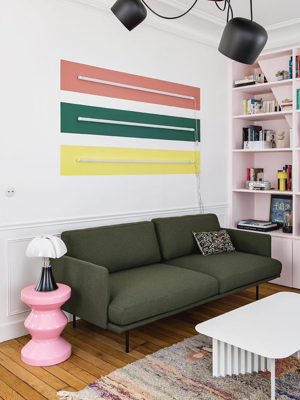The living room of Lucie Socrate ⓒ Hervé Goluza for Plum Living