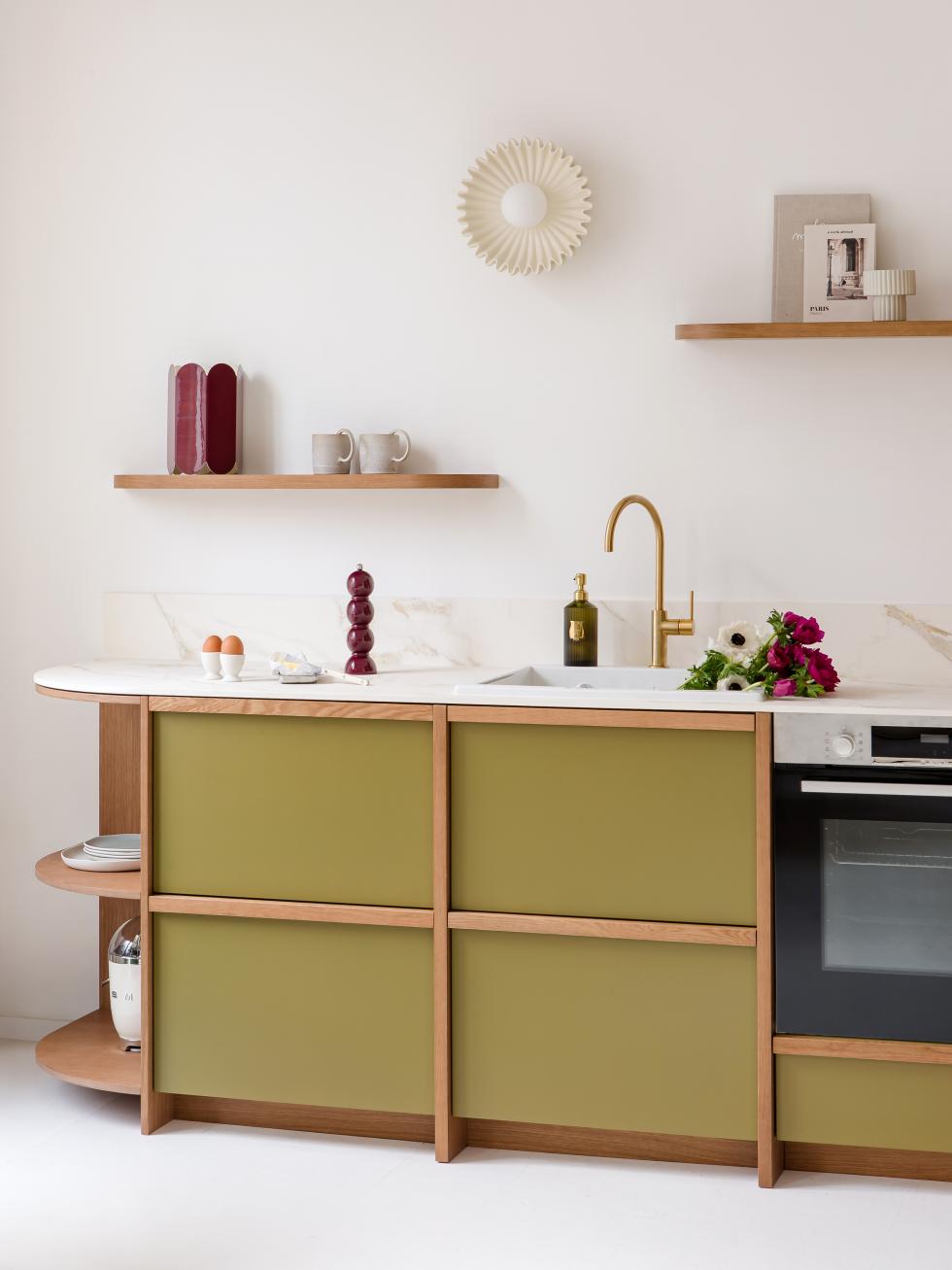 Bronze kitchen