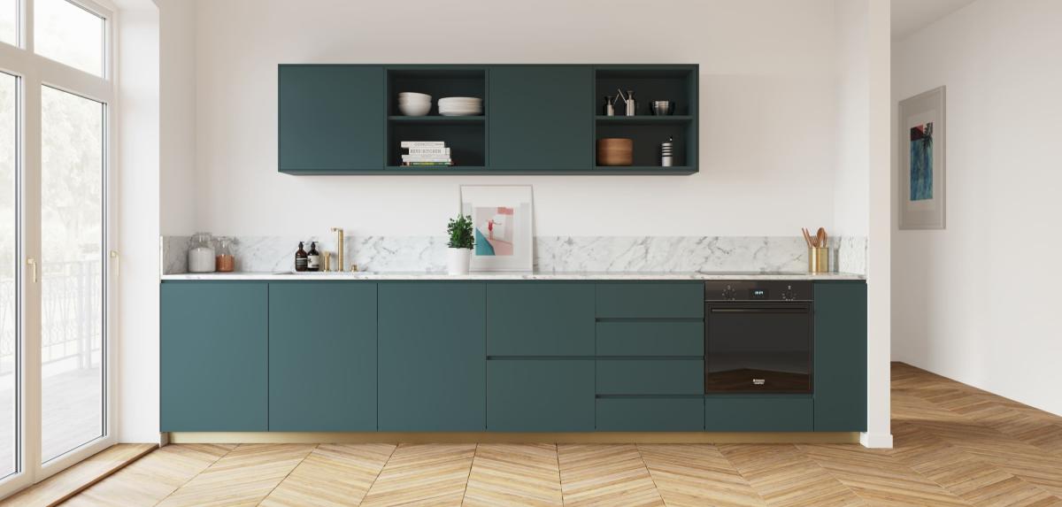 Kitchen in Blue 05 - Bleu paon, brass plinth