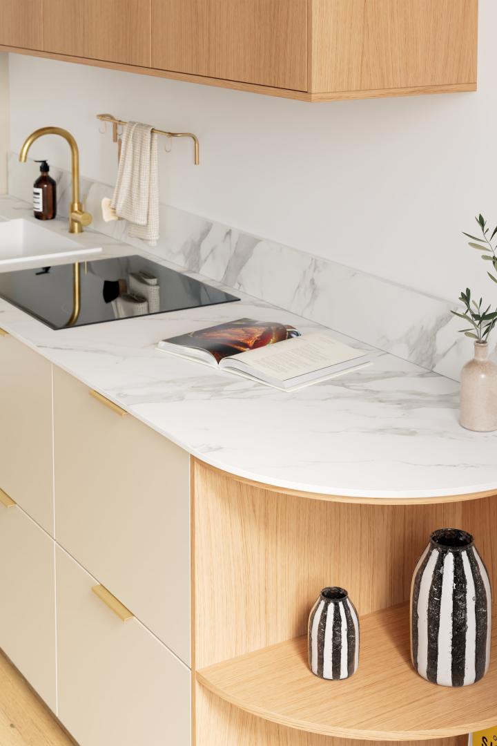 Calacatta Marble Curved