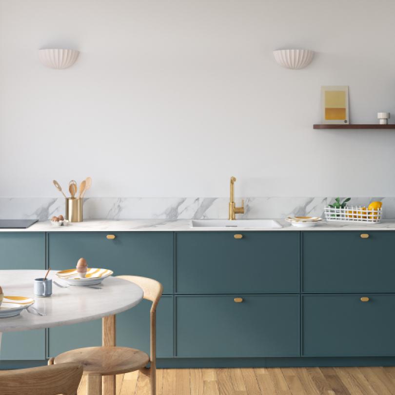 Curved floating shelf