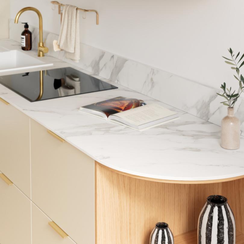 Calacatta Marble Curved